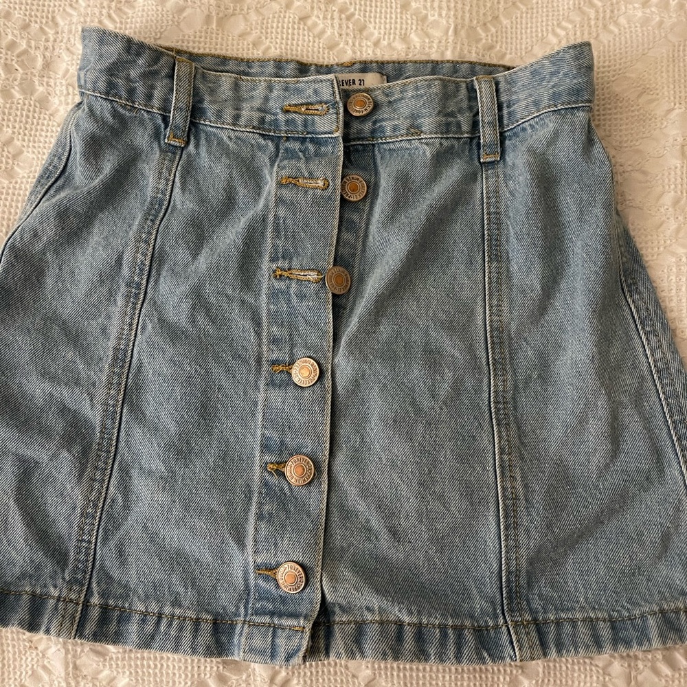 F21 skirt 💛